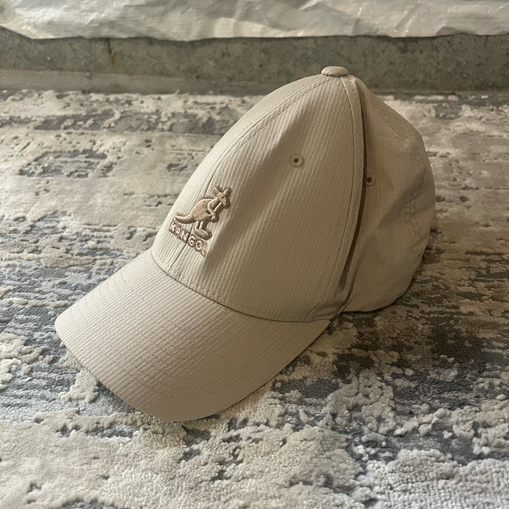 Kangol Beige Wool Flexfit Baseball Cap Size S/M